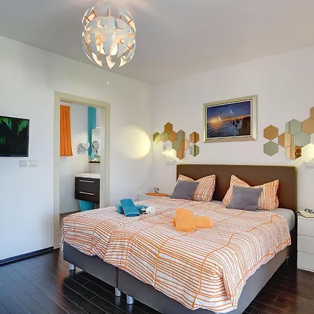 Modern In Novigrad With Pool Holiday home
